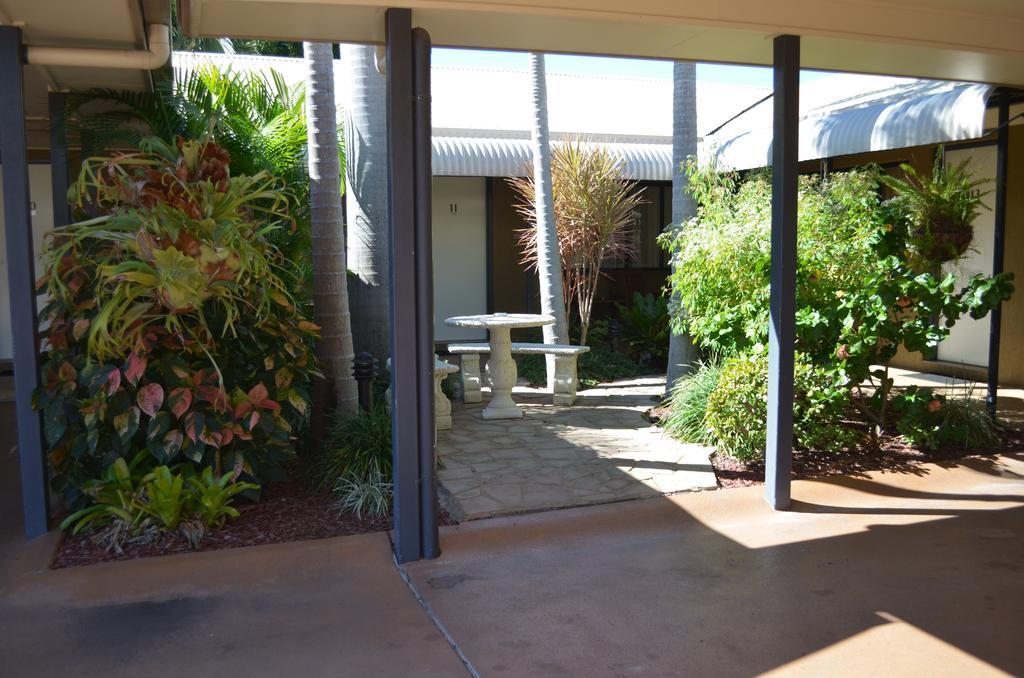 Rockhampton Palms Motor Inn Extérieur photo
