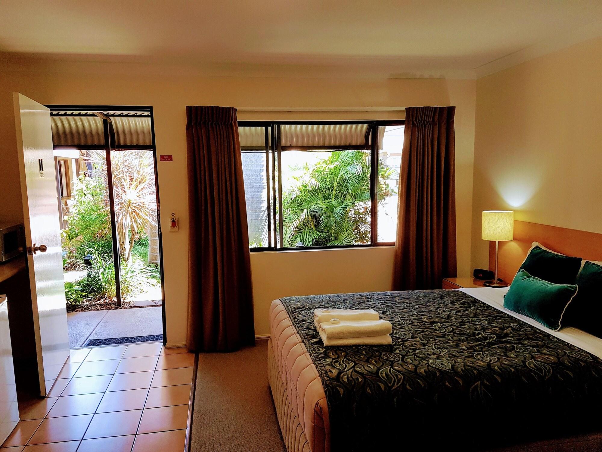 Rockhampton Palms Motor Inn Extérieur photo