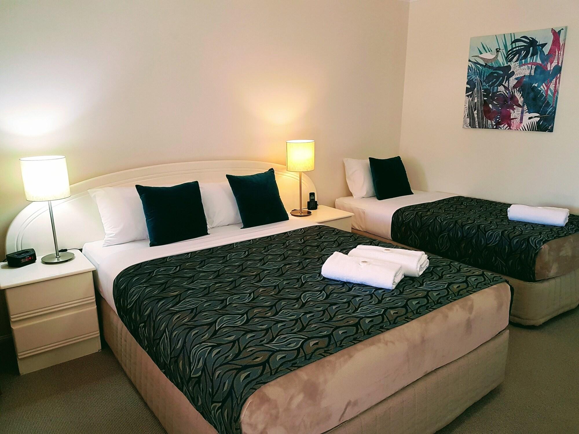 Rockhampton Palms Motor Inn Extérieur photo