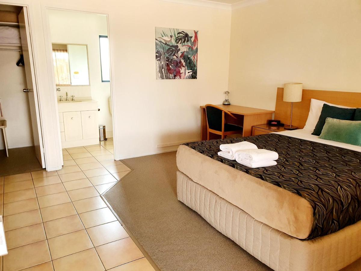 Rockhampton Palms Motor Inn Extérieur photo