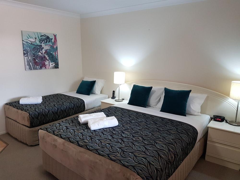 Rockhampton Palms Motor Inn Extérieur photo